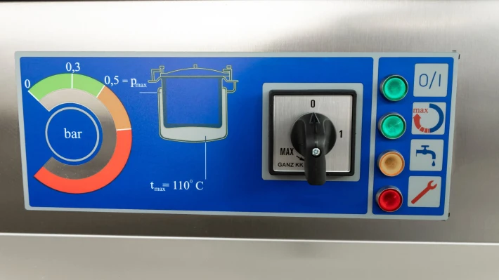 Kociol-warzelny-elektryczny-RQLF-panel-2.jpg