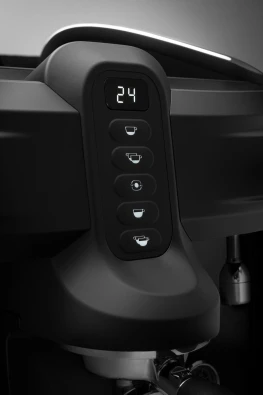 23-VBM-LUG24_BLACK_1GR_DETT13.jpg